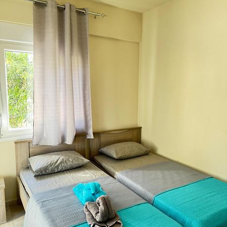 Adoniss Apartmentss Паралия Дионисиу Екстериор снимка