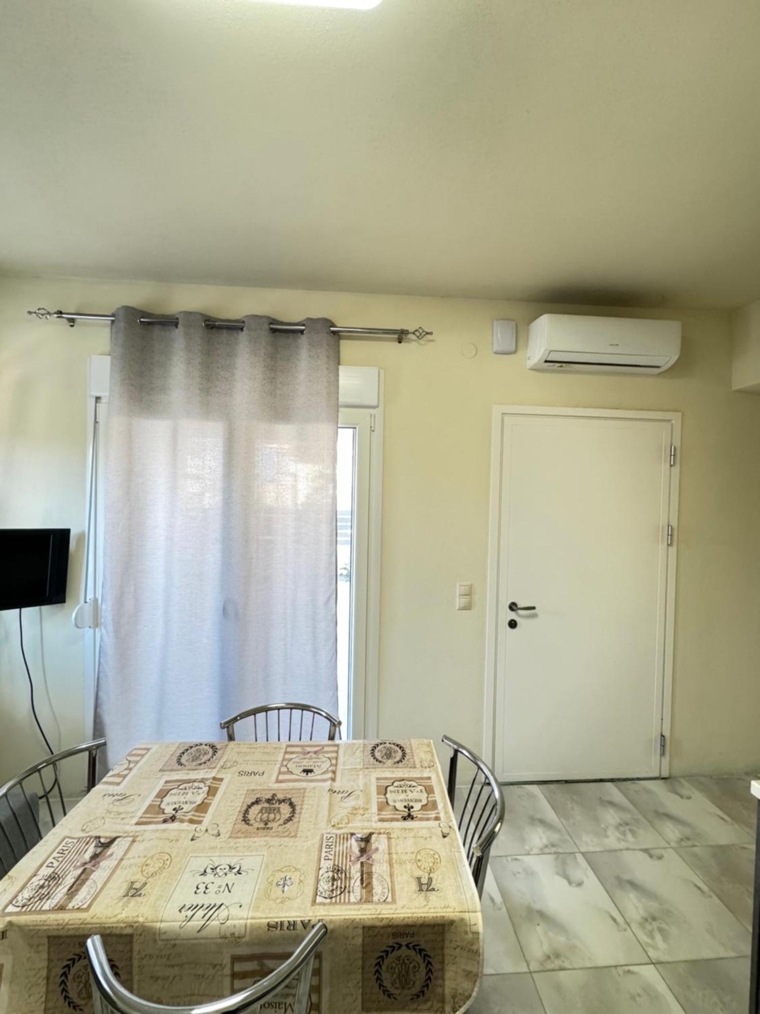 Adoniss Apartmentss Паралия Дионисиу Екстериор снимка
